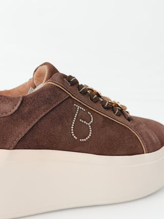 DAZZLING – Sneaker Testa di Moro in suede con accessorio