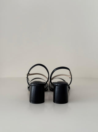 Betriz Black ROMA44 2584