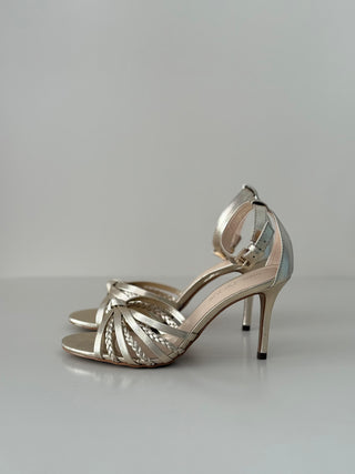 Yasmin Oro Light MUNIQ171 2562
